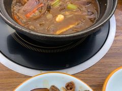 蒜香排骨煲小煲-宏大运餐厅(传媒大学店)