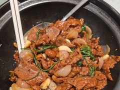沙葱牛肉-辛香味烧鱼馆·非遗技艺·排骨红烧肉(光谷医药园店)