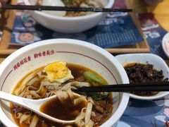 招牌红烧牛肉米粉-呷佬·长沙手工米粉(金沙江路店)