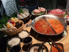 -湊湊火锅·茶憩(杭州湖滨银泰in77店)