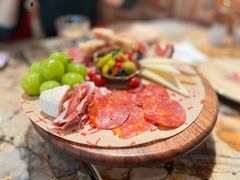 葡萄车厘子火腿沙拉-BROWNSTONE布朗石西班牙餐厅(富城店)