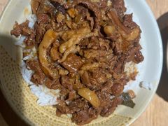 -红猪卤肉饭(大西洋美食城店)