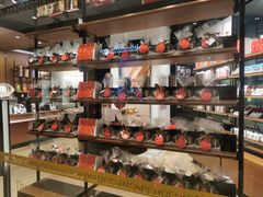 -Laderach 莱德拉(上海环贸iapm店)