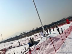 -华彬猛犸滑雪场