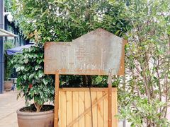 -临界音乐酒馆·小龙虾·江湖菜(华熙LIVE·鱼洞店)