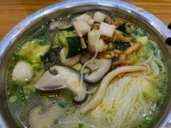 -地道战卤粉(名牌大厦店)