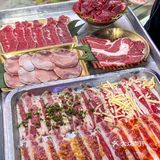 在新北吃上了釜炭山自选式烤肉！！