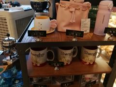 零售区-星巴克臻选(外滩中心店)