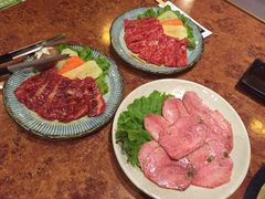 -炼火烤肉店