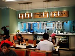 -新世界·过桥米线宴