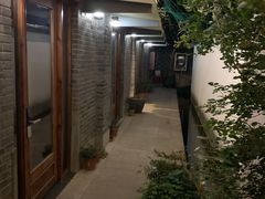-两棵枇杷树