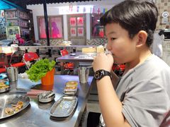 -马路牙子烧烤音乐酒馆(望京店)