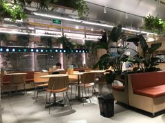 大堂-老乡鸡(上海白玉兰广场店)