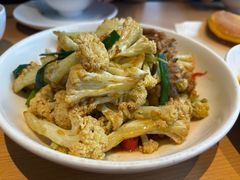 -关东小磨东北菜(上海长风大悦城店)