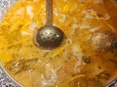 -桂二老坛酸菜鱼(三街两巷店)
