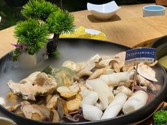 -一朵菌·野生菌探索家火锅(南亚店)