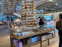 -猫的天空之城概念书店(北戴河蔚蓝海岸店)
