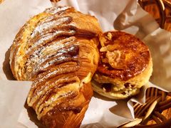 黄金流奶羊角-麦田工坊(月湖店)