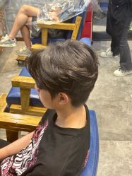 点击看大图 -T.1 hair salon烫染接发