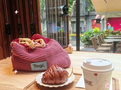 -VERIE BAKEHOUSE