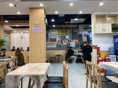 -江城燕子大排档(江汉路步行街店)