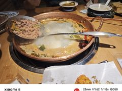 -洱火云南酸菜牛肉火锅(石景山当代商城店)