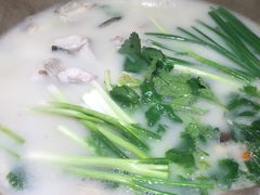 -鲜呦蒸汽石锅鱼(北辰路店)