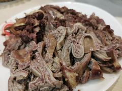 -闫家驴肉老店(华电一校店)