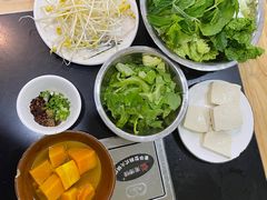 -牛喵喵铜锅牛肉馆