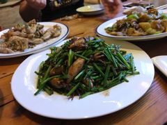 -闯关东东北农家菜(崂山石老人店)