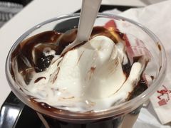 -麦当劳(杨林得来速店)