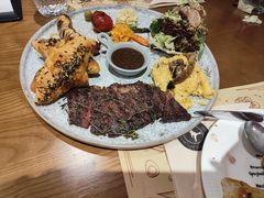 -Mark&Mars Restaurant