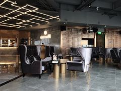 -异次元·LIGHT HOUSE·美食酒廊·休闲露台