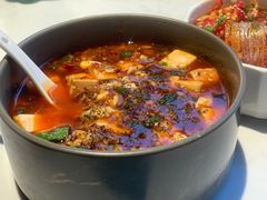 -本来精品川菜(嘉里中心店)