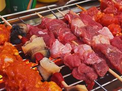 -哈尔滨小酒馆·鲜肉现穿自助烧烤(康新花园店)