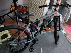 -道路口单车爱瓦士dahon大行