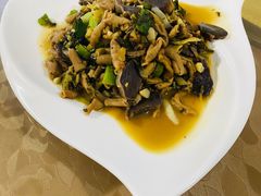 -领鲜土菜馆