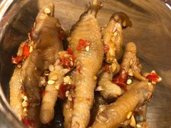 -二孃鸡爪爪(东风路总店)
