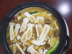 -菌之家·专业纯野生菌火锅·特色炒菌