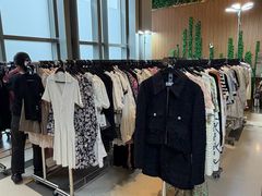 -广州周大福金融中心
