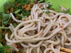 锅烧卤粉-红鼻子卤粉(总店)