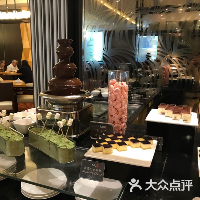 万怡酒店自助餐厅momo cafe