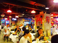 大堂-鲜入围煮花胶鸡海鲜火锅