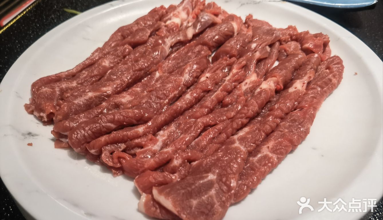 走了一天，在大众点评上找到这家铜锅涮肉，点了套餐