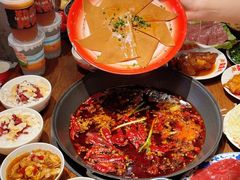 -萍姐火锅·公路夜市(武汉首店)