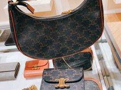 -CELINE(尚嘉中心店)