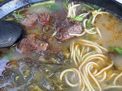 -钢阳酸菜红烧牛肉面(季乐路店)