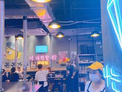 大堂-豚豚家돈돈가韩国锅盖烤肉(新北万达店)