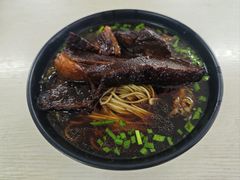 -小龙大肉面馆