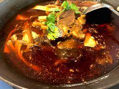 -霄汉牛三鲜湖北砂锅菜(万松园2店)